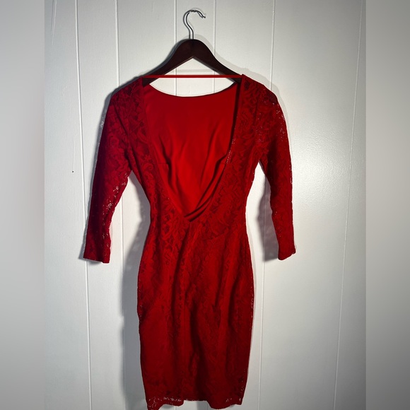 Red Dress - Picture 5 of 6